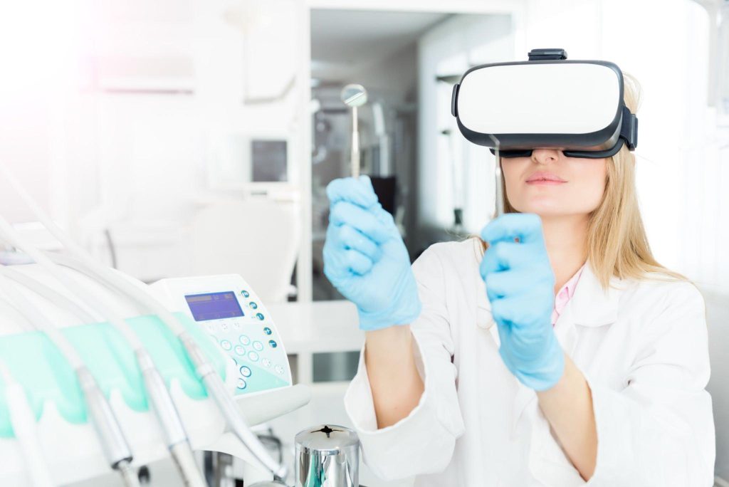 Virtual reality viewer in a dental clinic